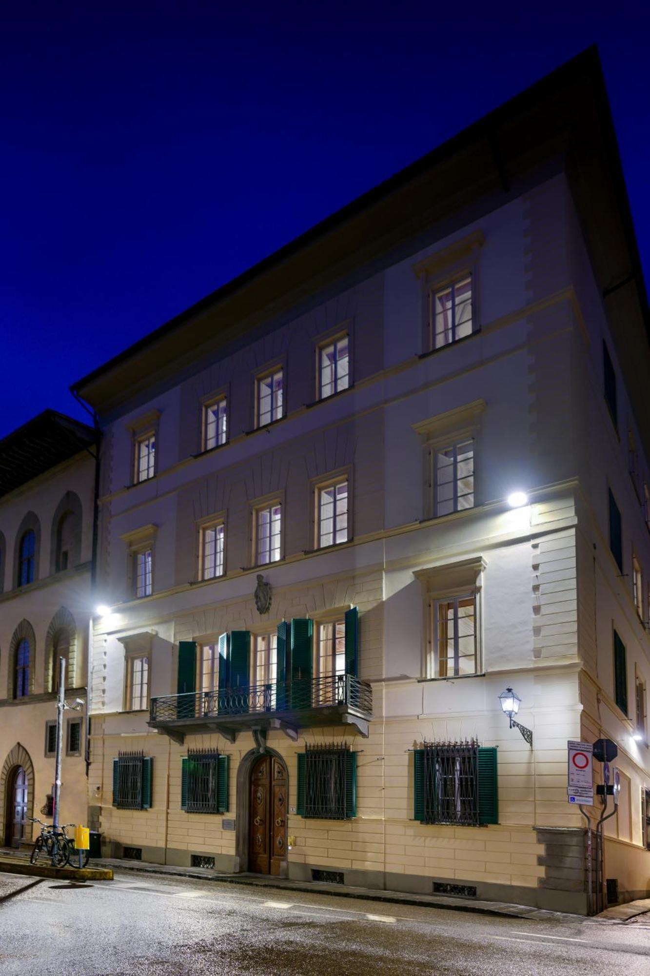Duca Marco-la Dimora Degli Affreschi Firenze